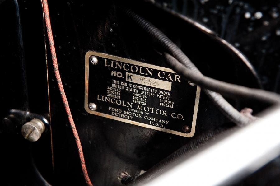  Lincoln Model K Convertible Sedan by LeBaron 1939 года  (фото 8 из 28)